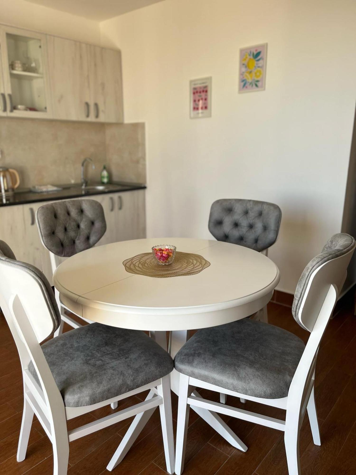 Surcin Apartment Ledine エクステリア 写真