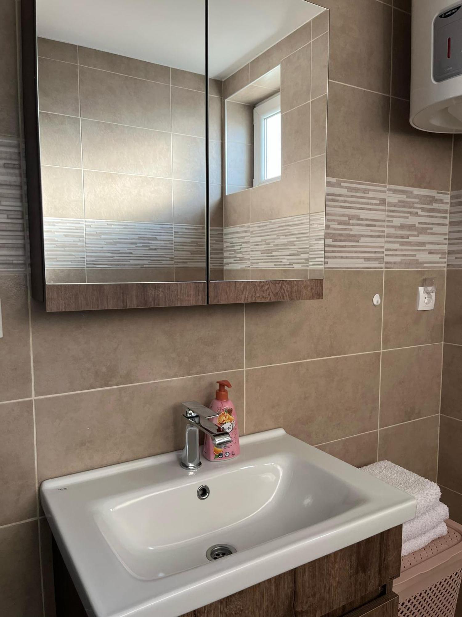 Surcin Apartment Ledine エクステリア 写真
